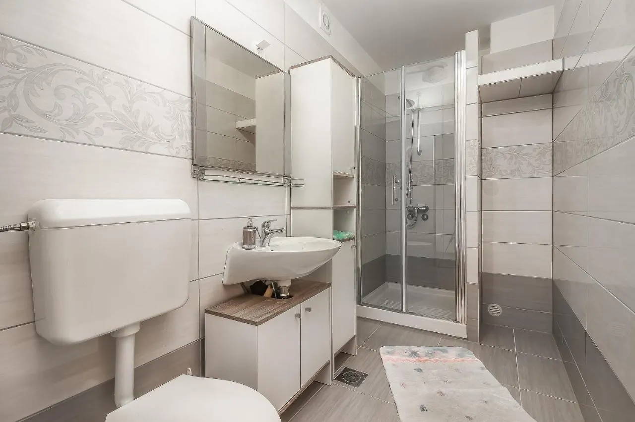 Barica Apartment Porec 0*,